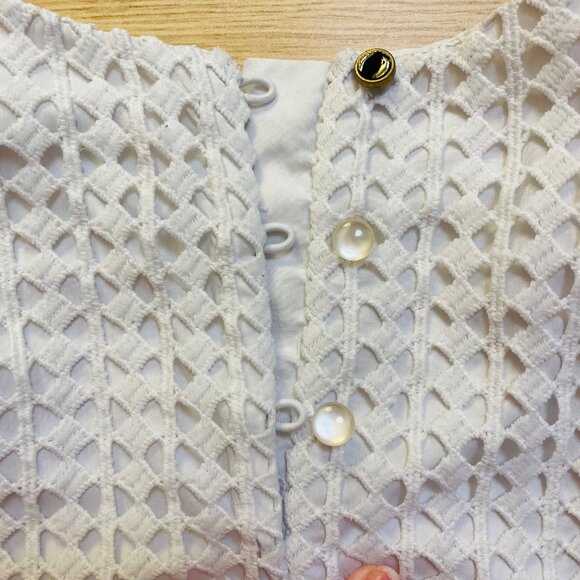 Shrinking Violet Girls White and Navy Blue Sleeveless Dress Size 4 w/ 3-D Flower - Picture 6 of 11